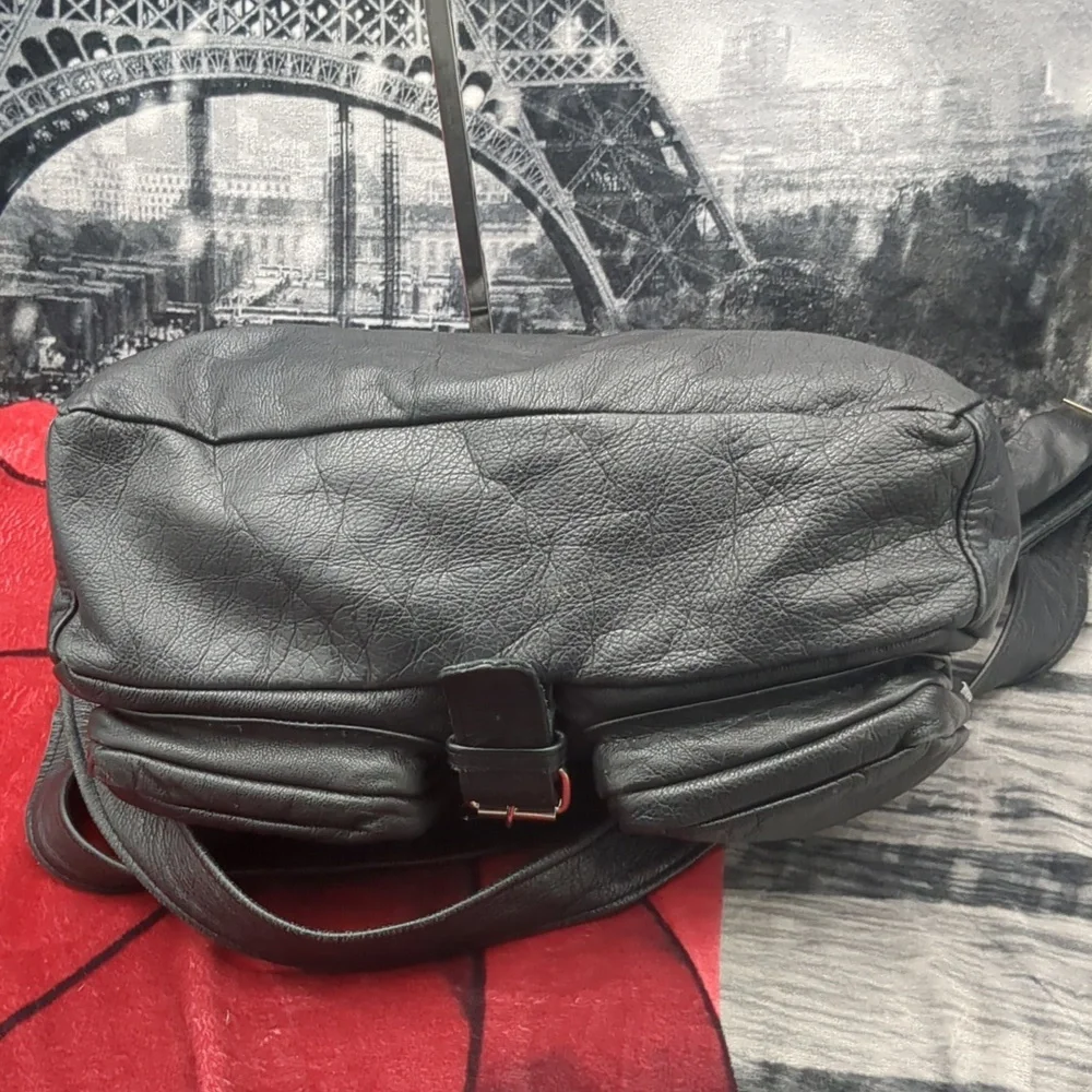 Pele Che Coco Black Leather Bag
